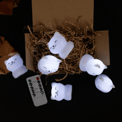 Flickering Ghost Cats