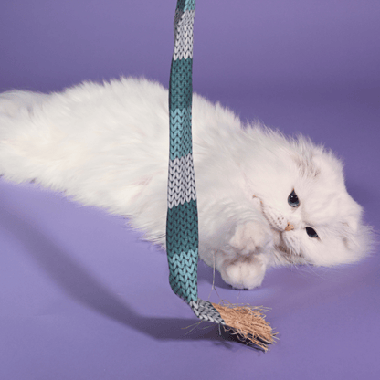 Meowy Muffler Wand Toy
